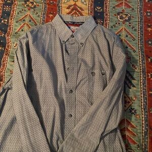 Mens wrangler shirt.